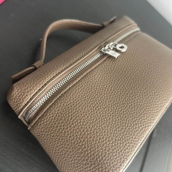 Leather Top handle Crossbody Handbag - Picture 3 of 9